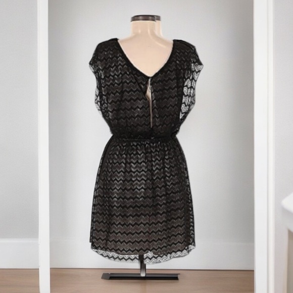 SpeechLess Casual Dress l SIZE M - Picture 2 of 6